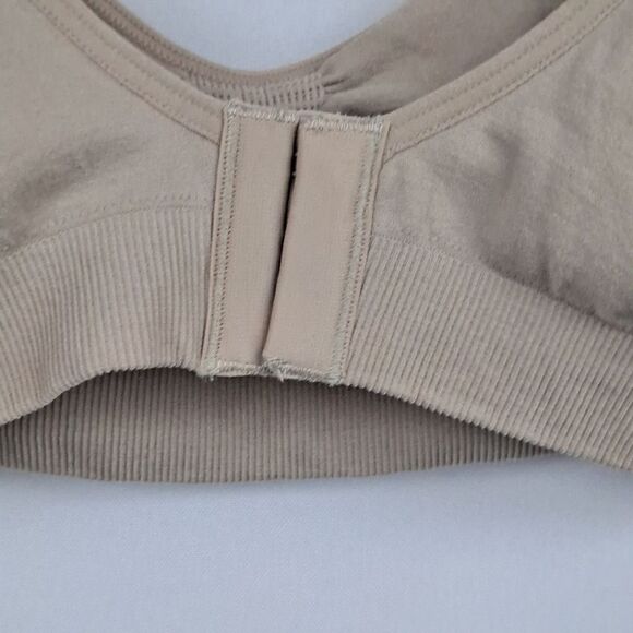 Skims ladies breast feeding bra NWOT - Picture 7 of 9